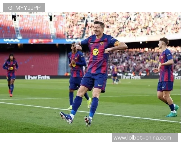 尤文图斯逆袭巴萨五球大胜全场沸腾精彩集锦回顾